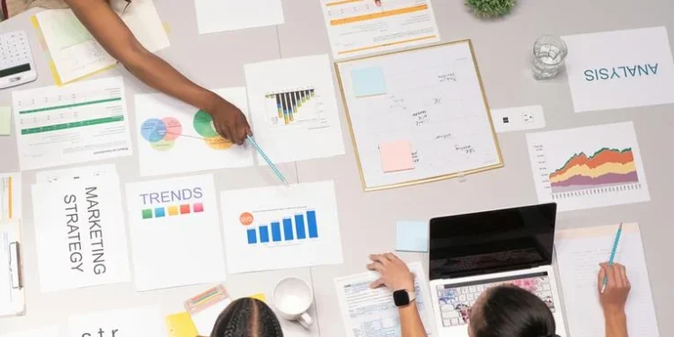 What Is Big Data and How Is It Related to Data Science? 1 What Is Big Data and How Is It Related to Data Science?