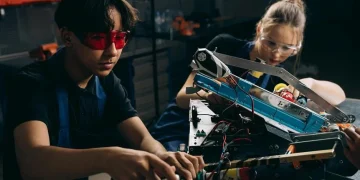 What Are the Applications of Artificial Intelligence? 14 ai applications and benefits